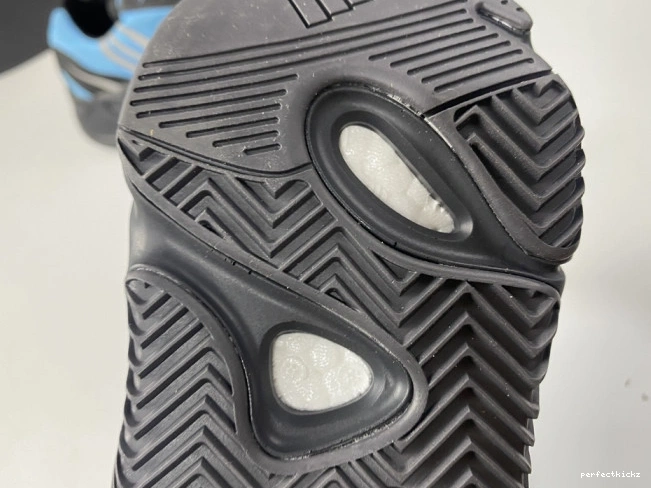 Boost Yeezy 700 MNVN 'Bright GZ3079 Cyan' ADIDAS 0814